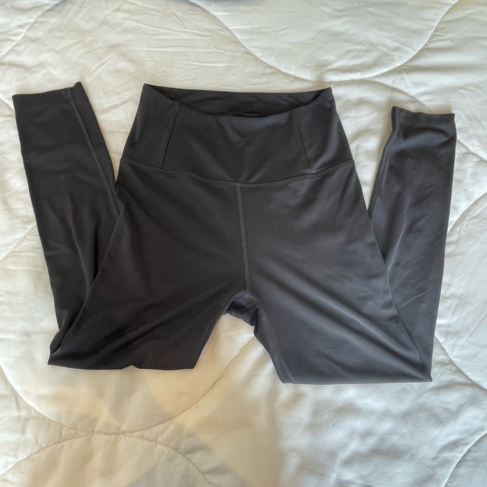 Girlfriend Collective Shadow Float Seamless High-… - image 2